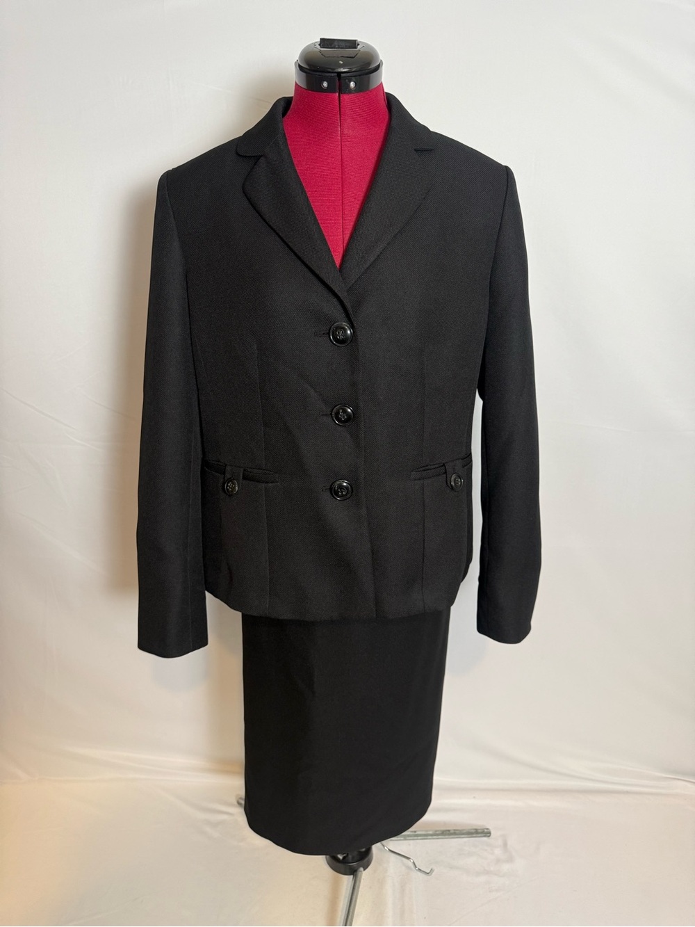 Evan Picone Skirt Suit Woman's Size 12 Black 2-Piece Set Blazer & Skirt